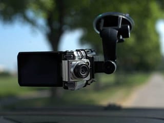 Видеорегистраторы для автомобиля: зачем нужны и как выбрать подходящий