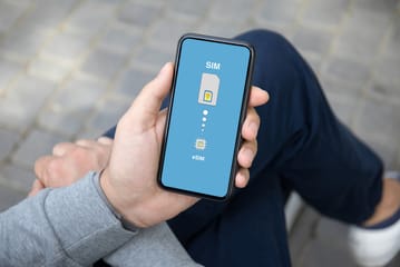 Как активировать eSIM на смартфоне: простое объяснение